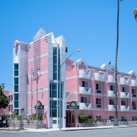 ホテル デイズ イン サンタ モニカ ロサンゼルス エクステリア 写真